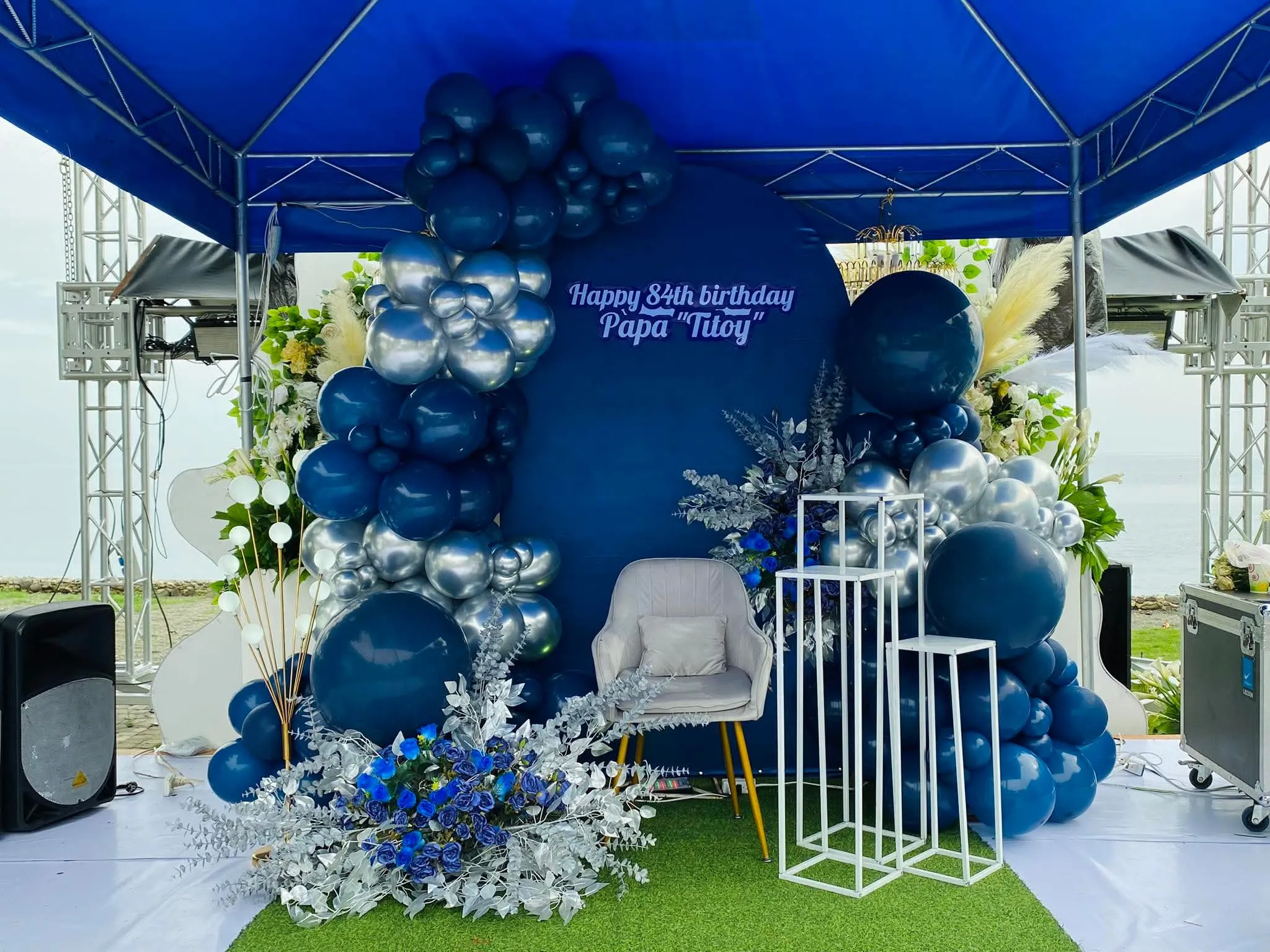 Balloon decoration